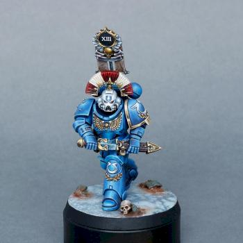 Space Marines Ultramarines lutenent by Carracci