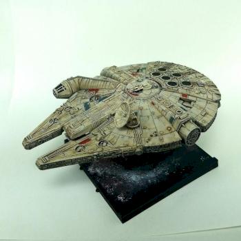 Star Wars Millenium Falcon by Jazvm