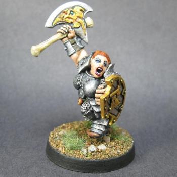 chainmail Female Dwarf Fighter by mikecarrero