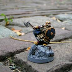 Dwarf Captain by Gilrael