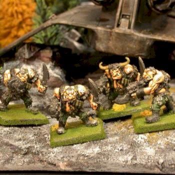 Ogryn snooping around a crash. by praetorian0 1