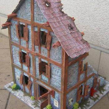 Ruined Building by Izwor
