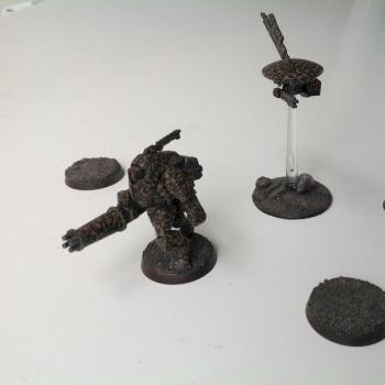 Tau stealth suit team in forest camo. by danw82
