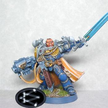 Ultramarines SM Space Marines Capitan Commander ? by DiaConUparty