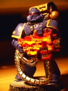 Ultramarine Spacemarine with Heavy Bolter by Aludrin