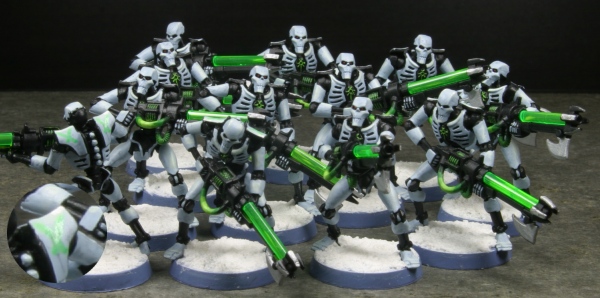 Necron Warrior by Lomingen