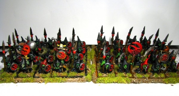 Skull Pass Night Goblins by Qoshovius
